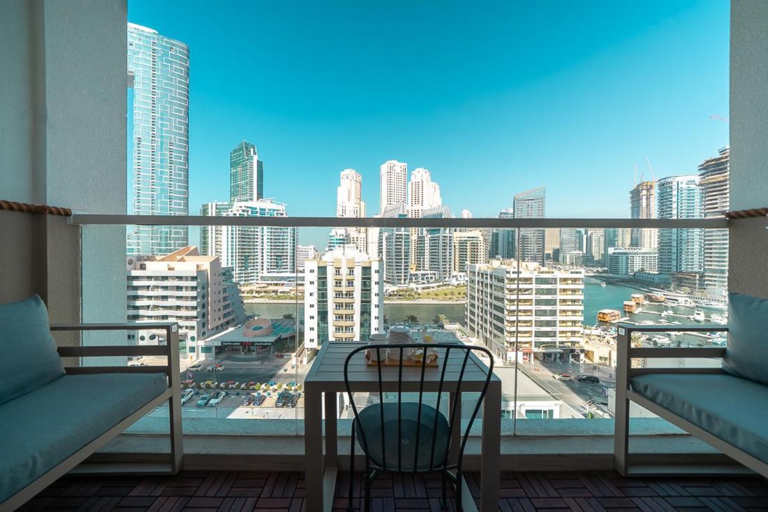 Higuests - Designer Studio In Dubai Marina With Amazing Views Экстерьер фото